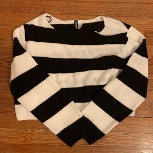 H&M Cropped Sweater Size Medium